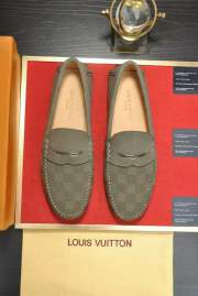Picture of Louis Vuitton Shoes _SKULVsz38-44mnf0311811965